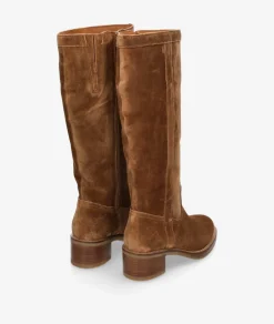 Botas Alpe 2615 en serraje cuero