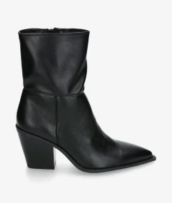 Botines CORINA M5820 en negro
