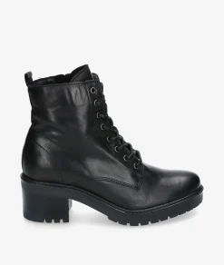 Botines Traveris IB1988 en negro