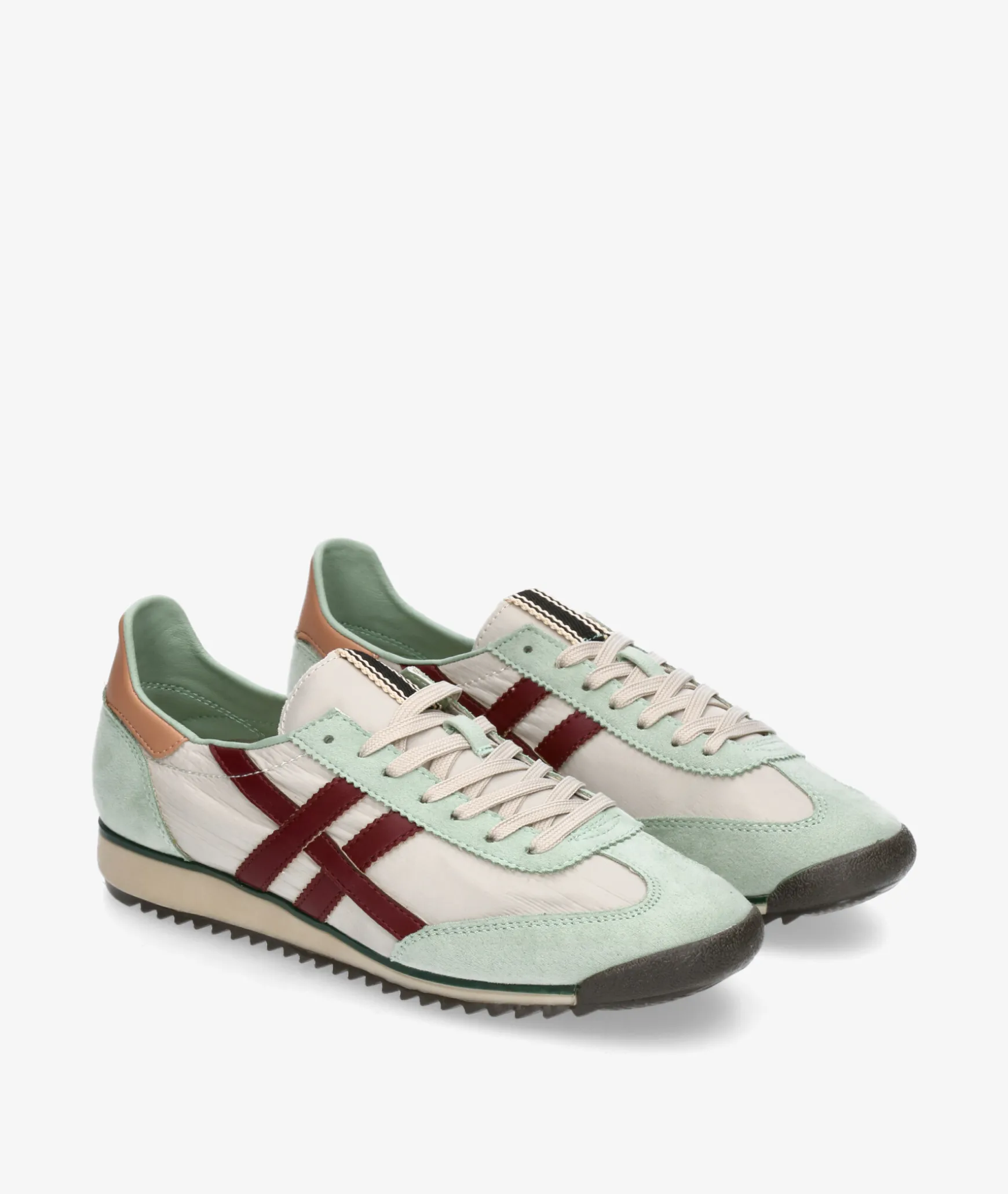 Deportivos CORINA M6050 en verde
