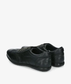 Deportivos Traveris 24102 en negro