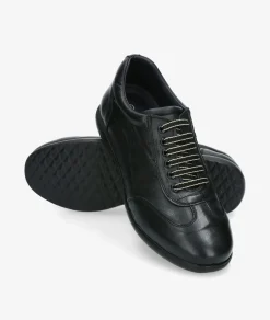 Deportivos Traveris 24102 en negro