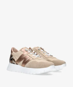 Deportivos Wonders A-24100 en beige