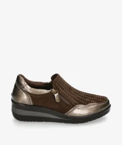 Zapatos confort Amarpies 29385 en taupe metalizado