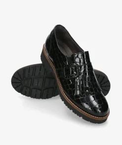 Zapatos Pitillos 10772 en charol negro